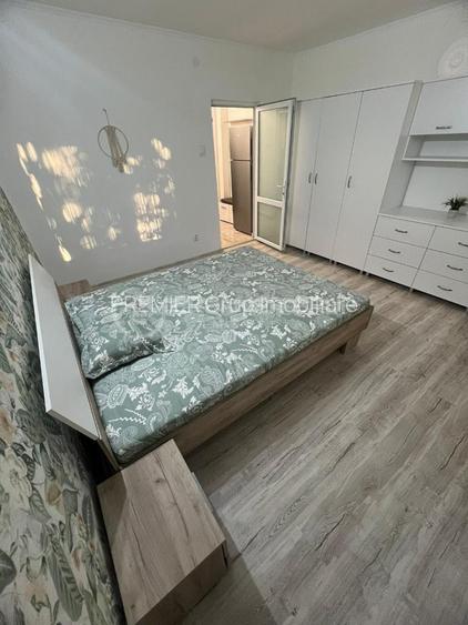 ETAJ 2! Garsoniera cu AC renovata 32mp, PODU ROS, mobilata, balcon - 3
