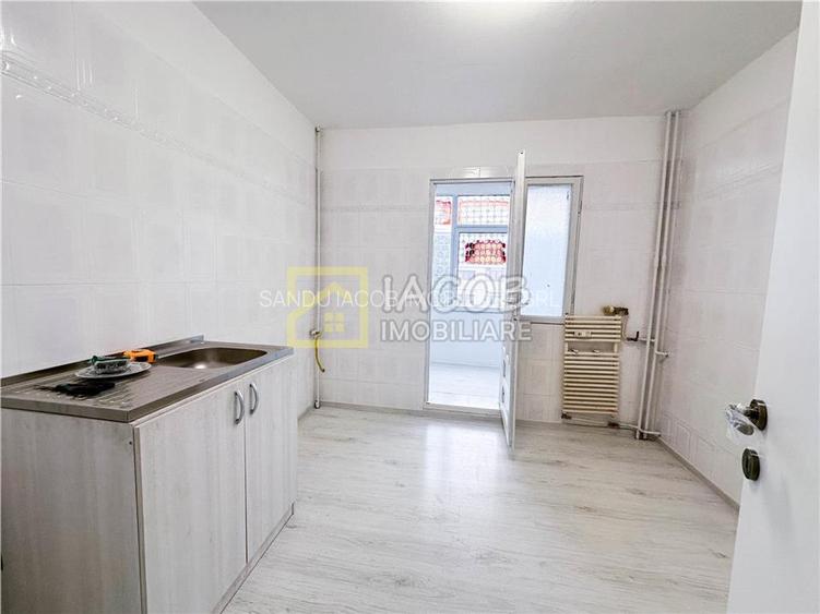 Apartament 2 camere decomandat- Zona Nord, Digul Barnat - 4