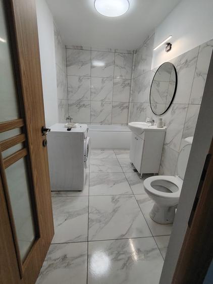 Inchiriere Apartament 2 camere semidecomandat, 48 mp ,Florilor