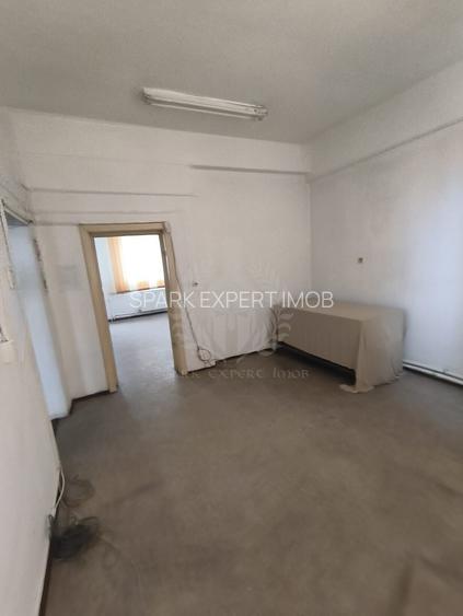 CLADIRE BIROURI\\ULTRACENTRAL - 8