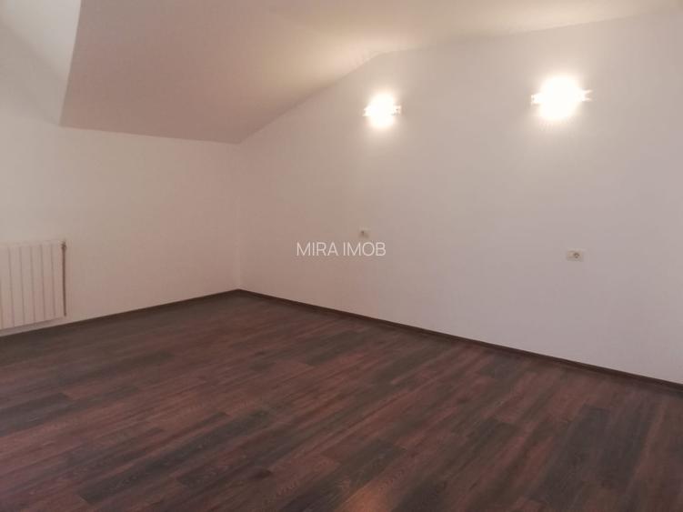 Casă individuală , 167 mp utili, 4 camere + mansardă finisată- teren 300mp - 3