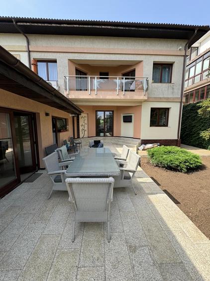 Casa de inchiriat in zona Casa Presei - Poligrafiei