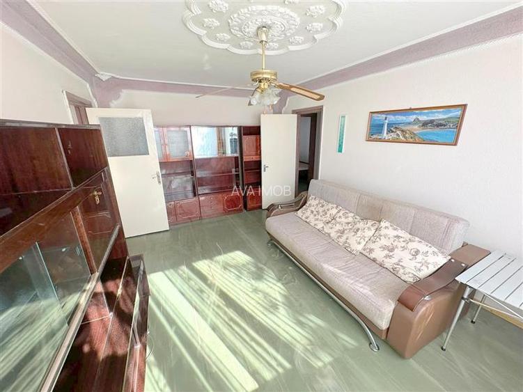 Apartament 3 camere semidecomandat, zona Narcisa - 4