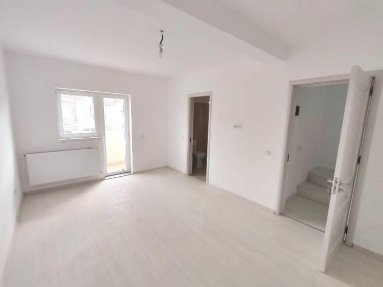 VANZARE - CASA SAU SPATIU COMERCIAL - Locuinta si  sau Afacere - Vila  P+1+M – 1