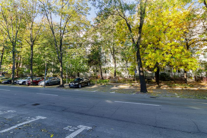 Apartament decomandat si luminos | Metrou 1 Decembrie - 13