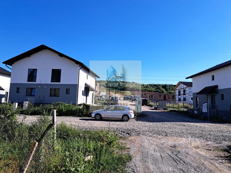 Case în sistem DUPLEX, 3 sau 4 camere + teren 350 mp -  zona Livezeni - 9