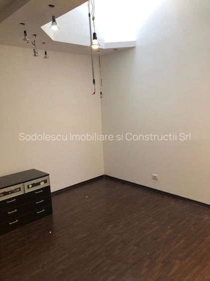 Casa zona Cetatii de locuit sau birouri - 13