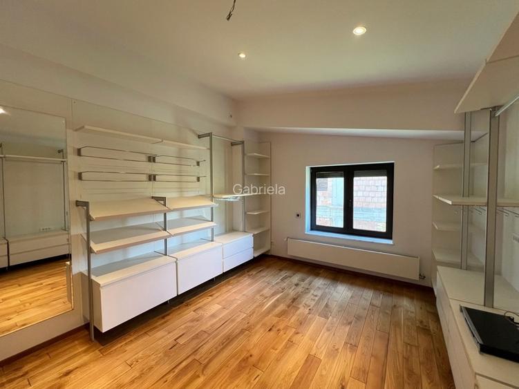 Vila  P+E,  finisaje de exceptie, piscina , IANCU NICOLAE -  Cambridge School - 10