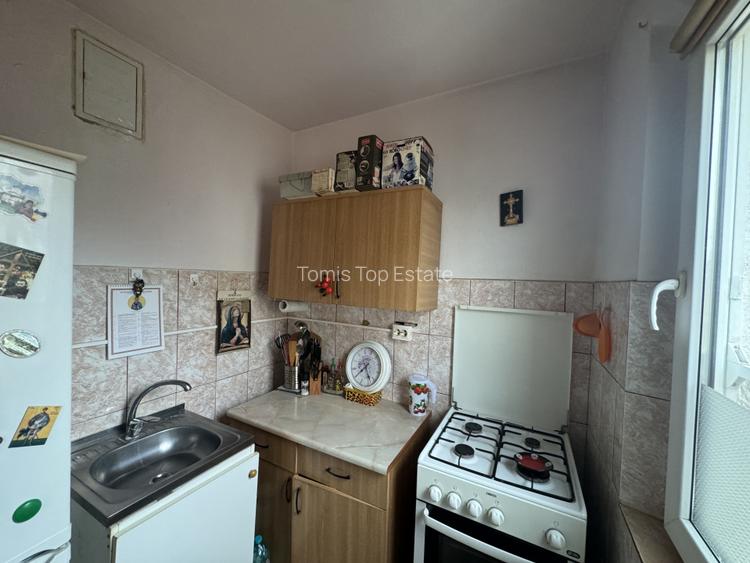 Apartament de vanzare in Tomis Nord cu 2 camere semidecomandat etaj 2 - 6