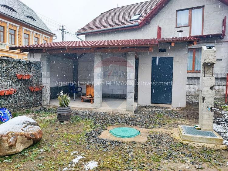 Casă / Vilă cu 3 camere de vânzare în zona Sud - 11