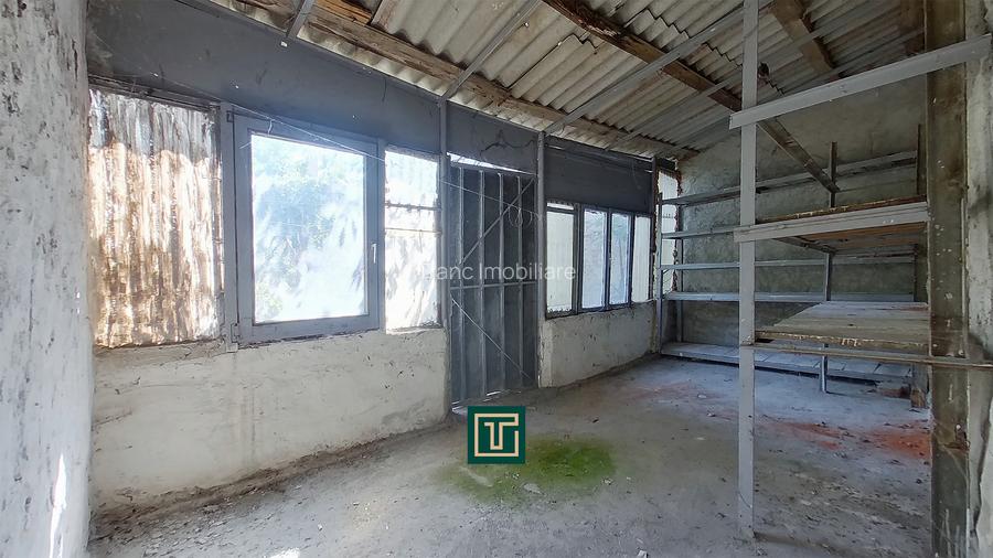 Apartament cu potential cu 2 camere la curte comuna in Centru - 14