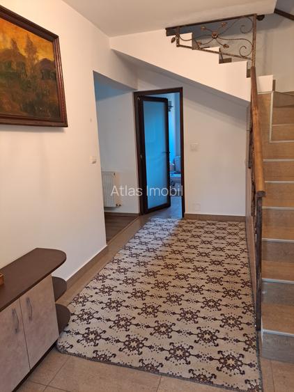 VILA IN REGIM DE INALTIME PARTER SI ETAJ ULTRAFINISATA PE 19 ARI TEREN - 24