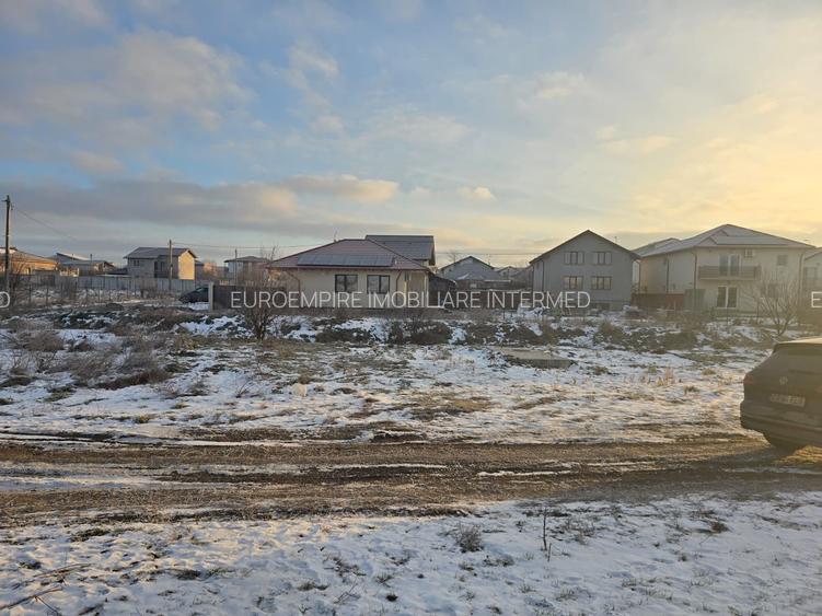 Teren de vanzare in Lazu - 7