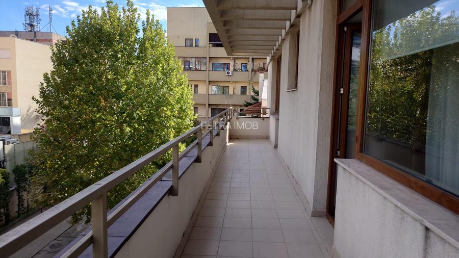HERASTRAU / APARTAMENT 4 CAMERE LIBER - 9