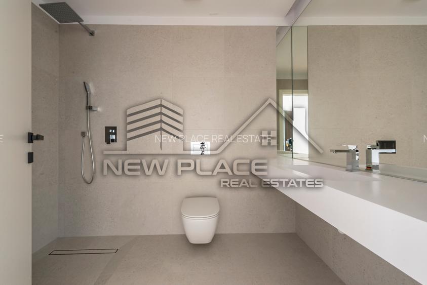 YachtKID | Vedere catre Lac | Terasa de 12,40 mp | Bucatarie inchisa | LUX - 9