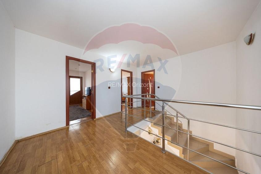 Casă individuală cu garaj și curte, 148 mp utili, zonă de case - 9