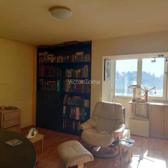 Vând apartament 2 camere Piața Mihai Viteazu - 5