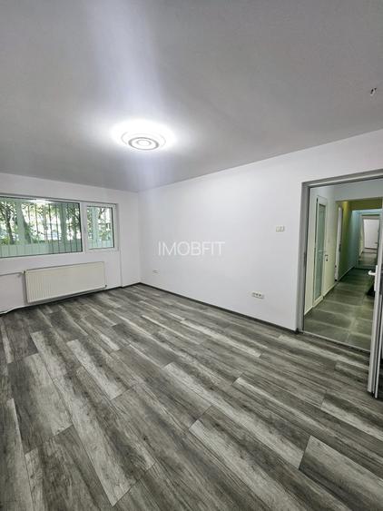 Apartament 3 camere de vanzare  zona Republicii - 2