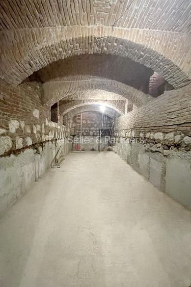 Pensiune de 15 camere in Centrul Istoric la 400m de Piata Sfatului - 12