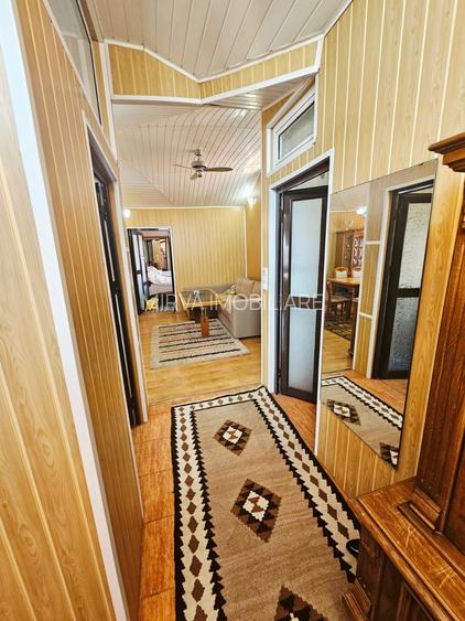 Casă spațioasă cu 9 camere în Strejnicu – pentru locuință, birouri - 33