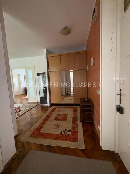 Spatios pentru  locuit si afacere - 12