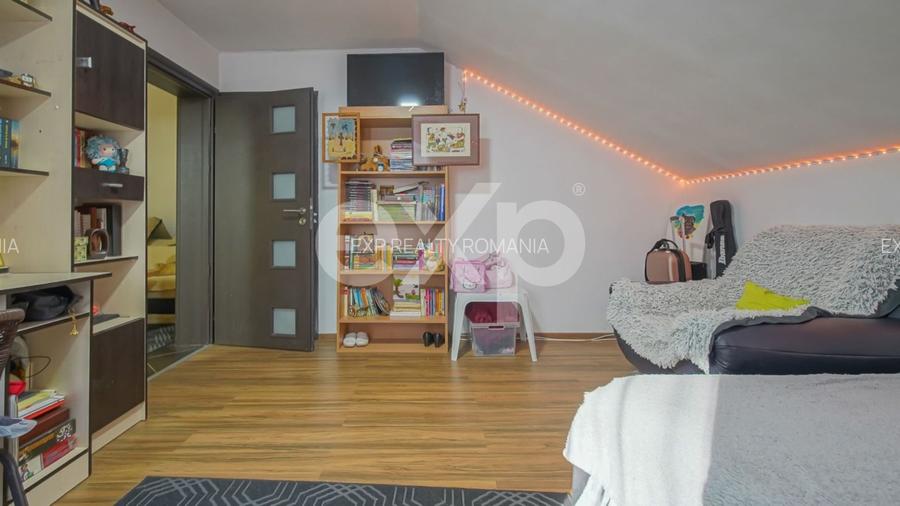 Casă individuală la 4 km de Brașov | 730 mp teren - P+E+M - 13