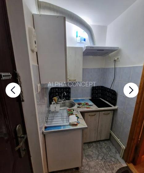 Billa-garsoniera,etaj 1, mobilata și utilata.  270eur - 4