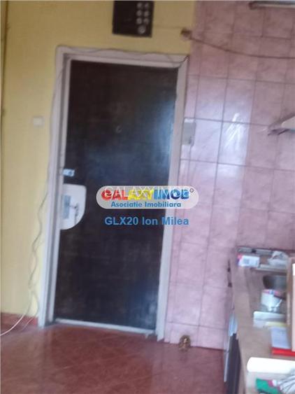 Vanzare apartament  2 camere zona  Margeanului - 2