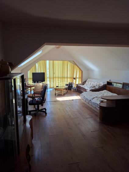 Vila spatioasa de  7 cam, 250 mp, curte 400 mp, Pitesti, Gavana Padure 3000 Euro - 4