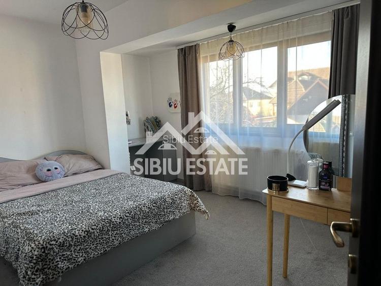 Casa tip duplex 5 camere 350 mp teren terasa cu zona gratar si pivnita - 19