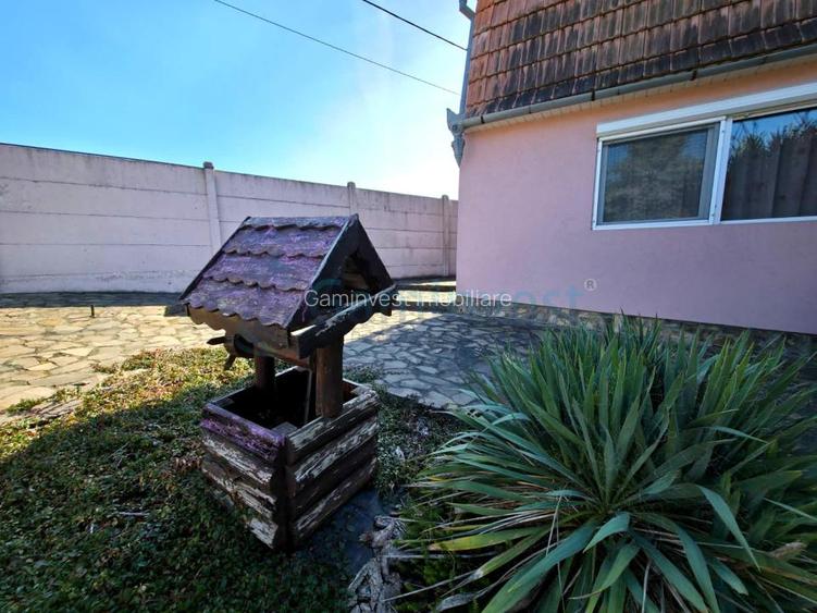 Gospodarie cu atelier si livada de vanzare in Felcheriu, Bihor - 2
