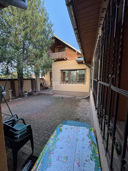 Casa cu teren de 526 mp in zona Lupeni - 13