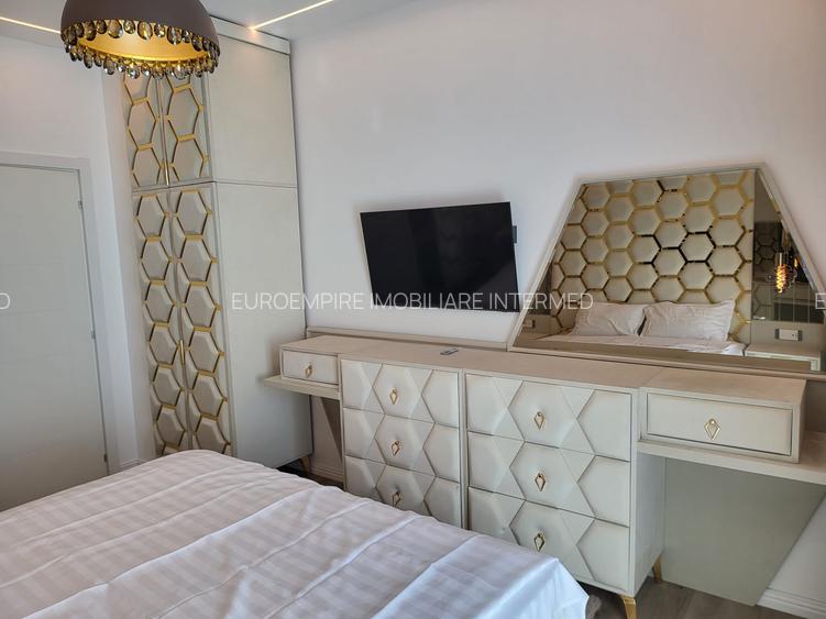 Apartament de  închiriat lux  cu 4 camere, zona Mamaia - 3