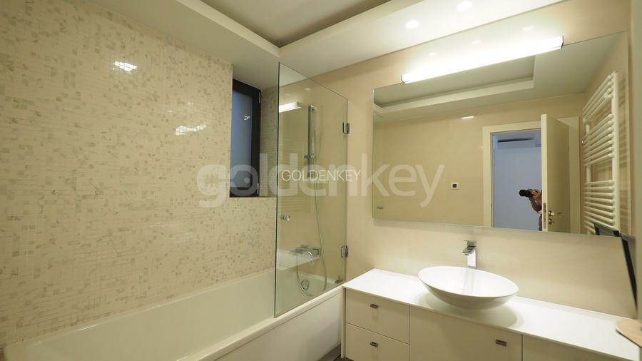 Apartament ultra-finisat cu 4-5 camere, vedere libera, 2 garaje - 18