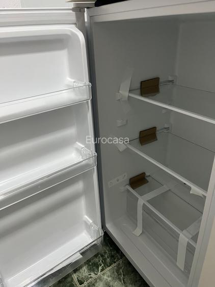 Garsoniera vis-a-vis de Abator, cu vedere spre parc - 4