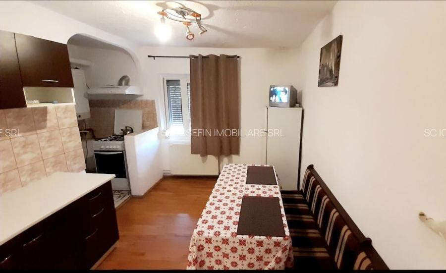 Apartament cu doua balcoane, decomandat, etaj intermediar - 3