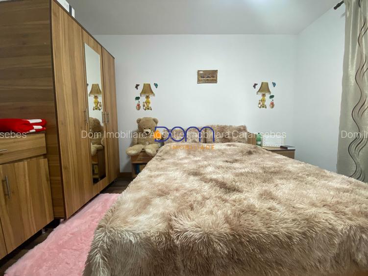 Vila spatioasa recent construita - 4