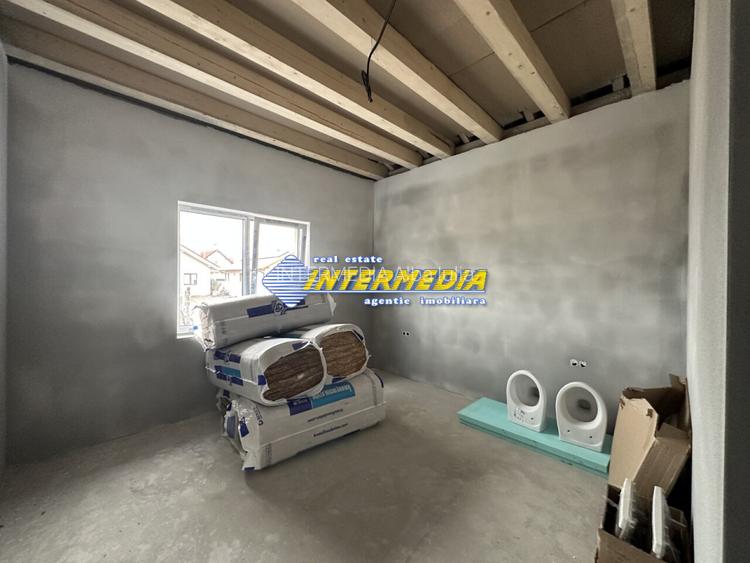 Vanzare Casa Noua 4 camere 2 Bai Terasa 120 mp cu 425 mp Teren Finisata la cheie - 13