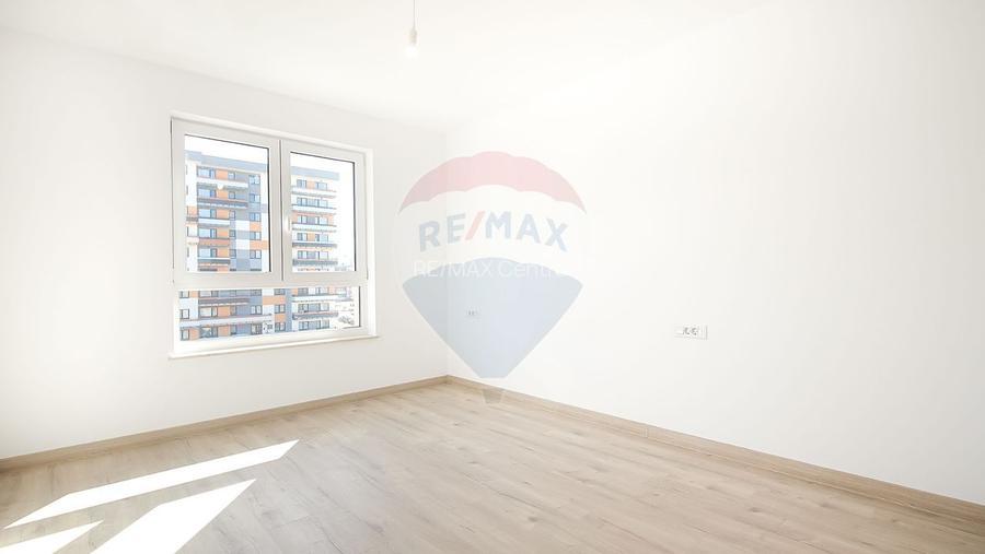 NOU! Apartament 2 camere cu boxa și parcare subterană - 6