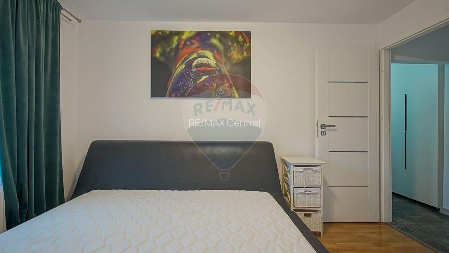 Comision 0 %! Apartament cu 4 camere de vânzare! Movilei - 15