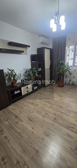 Apartament 2 camere decomandat 59 mp Luica Sector 4 - 11