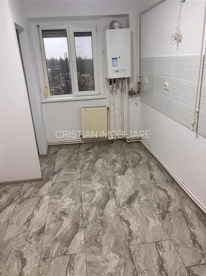 3 camere Renovat, confort 1 decomandat, etaj intermediar, Viziru 3 - 10