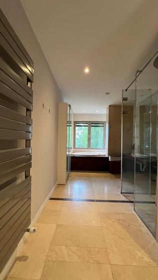 Penthouse 4 camere | vedere catre lac | piscina privata si salata de fitness