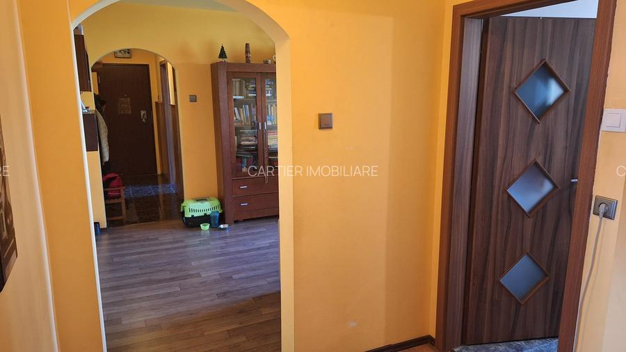 Vand apartament 3 camere Centrul Civic - 6