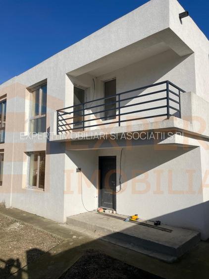 Casa situata in zona Mamaia Sat - 2