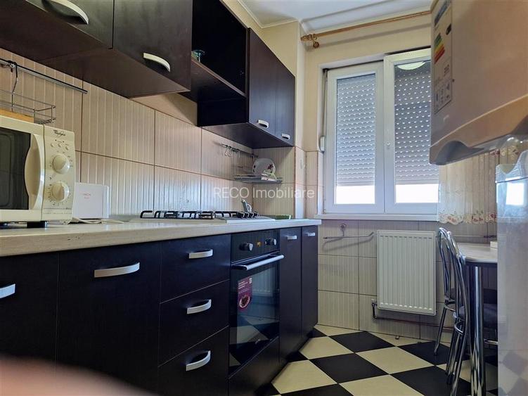 RECO Apartament de inchiriat Cantemir Bloc Cicero - 4