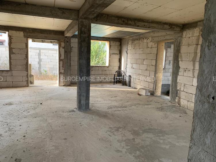 Vila Localitatea  Ovidiu zona Academia Hagi - 8