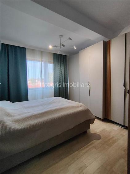 Apartament 3 camere, central, in bloc nou - 2