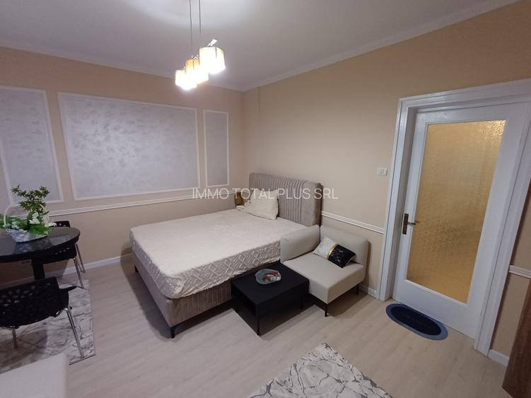 Garsoniera Sala Palatului, Parc Cismigiu, prima inchiriere, bloc consolidat - 3