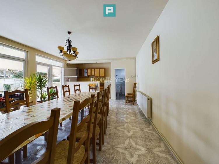 Casă situată Central în Dumbrăvița - 26